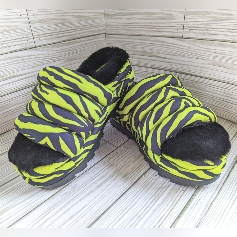 UGG Maxi Slides Tiger Print Key Lime Black Women's 5 - Picture 2 of 9